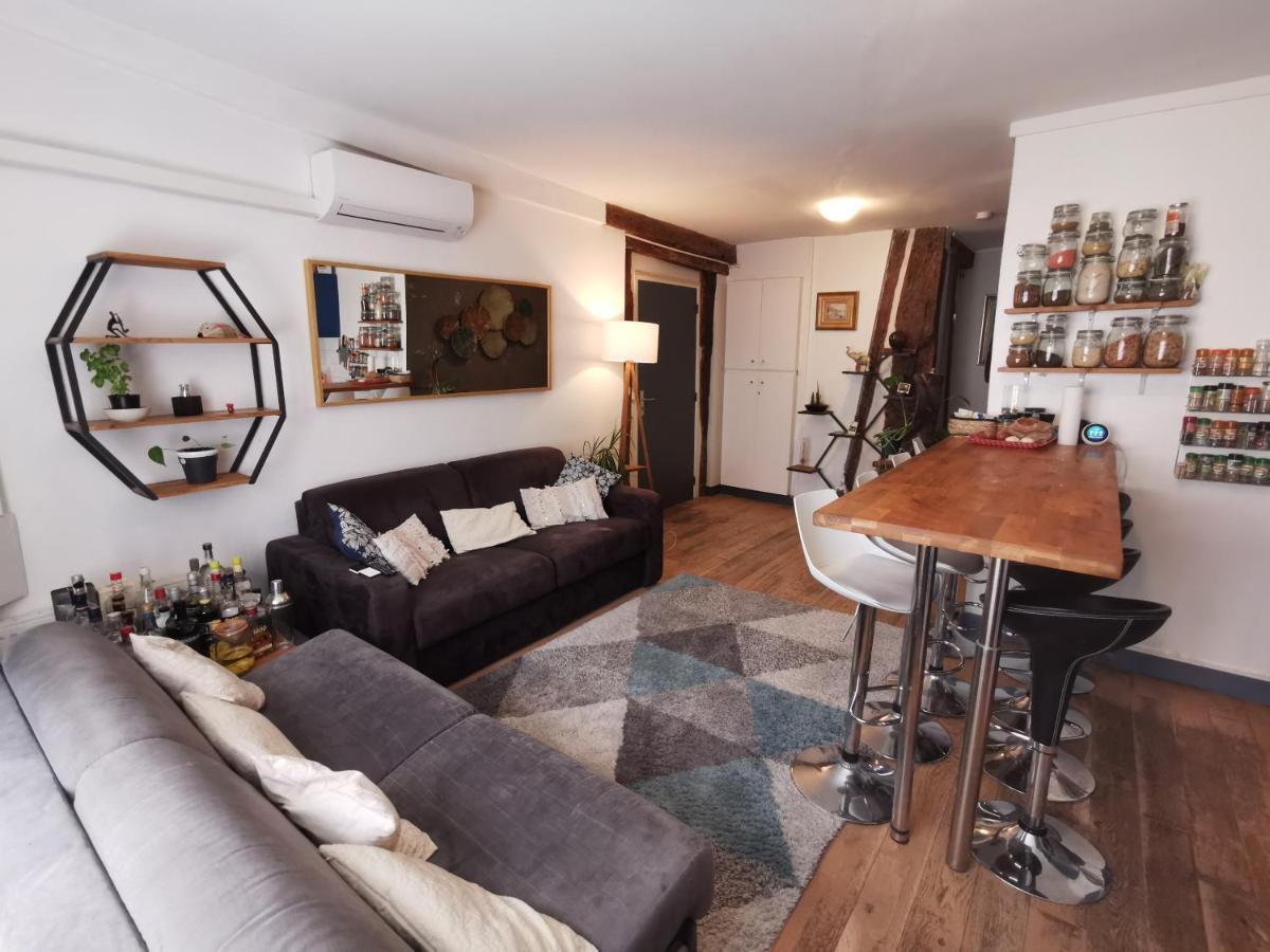Central & Nice ! 3 Bedrooms, 2 Bathrooms Париж Екстериор снимка